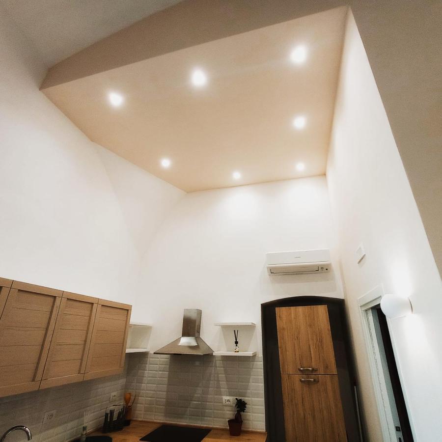 Suites Elifani Marina Трані Екстер'єр фото