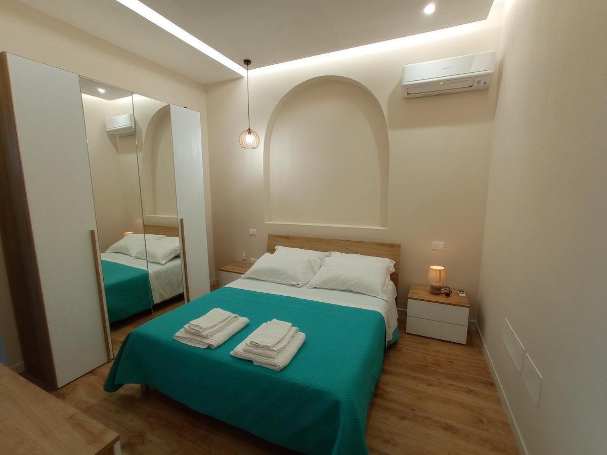 Suites Elifani Marina Трані Екстер'єр фото